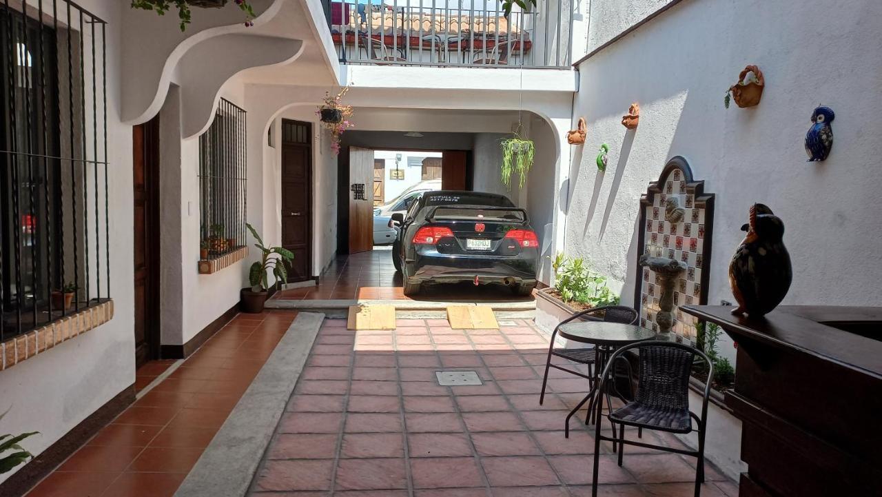 Hospedaje El Viajero Antigua Ll Exterior photo
